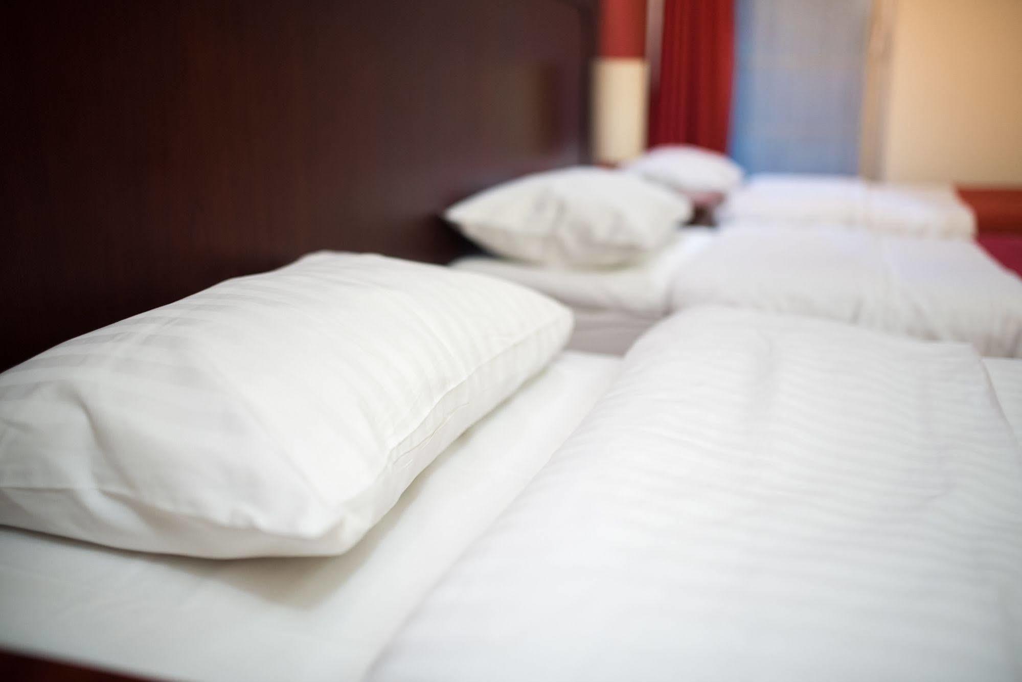 Hotel Rodan คูร์นญิก ภายนอก รูปภาพ